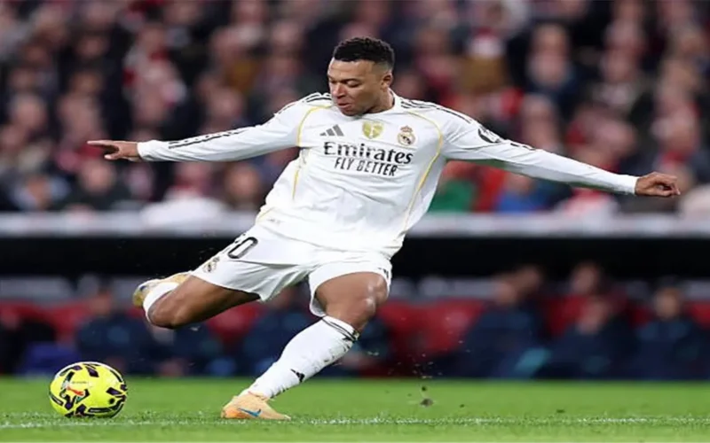 تحديثات حاسمة: موقف مبابي وأرنولد من اللحاق بكأس السوبر الإسباني